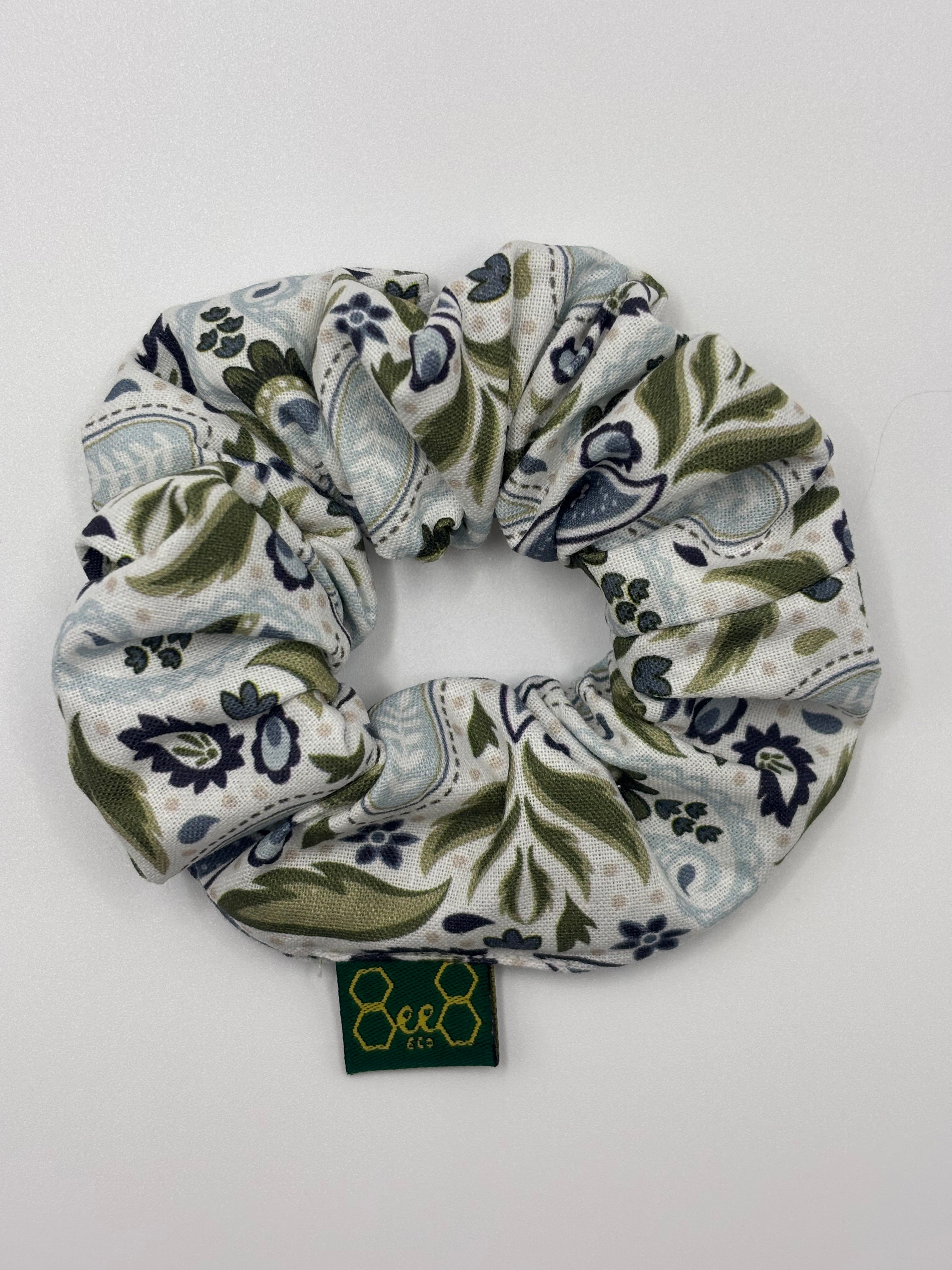 Wintery Whites Medium Scrunchies