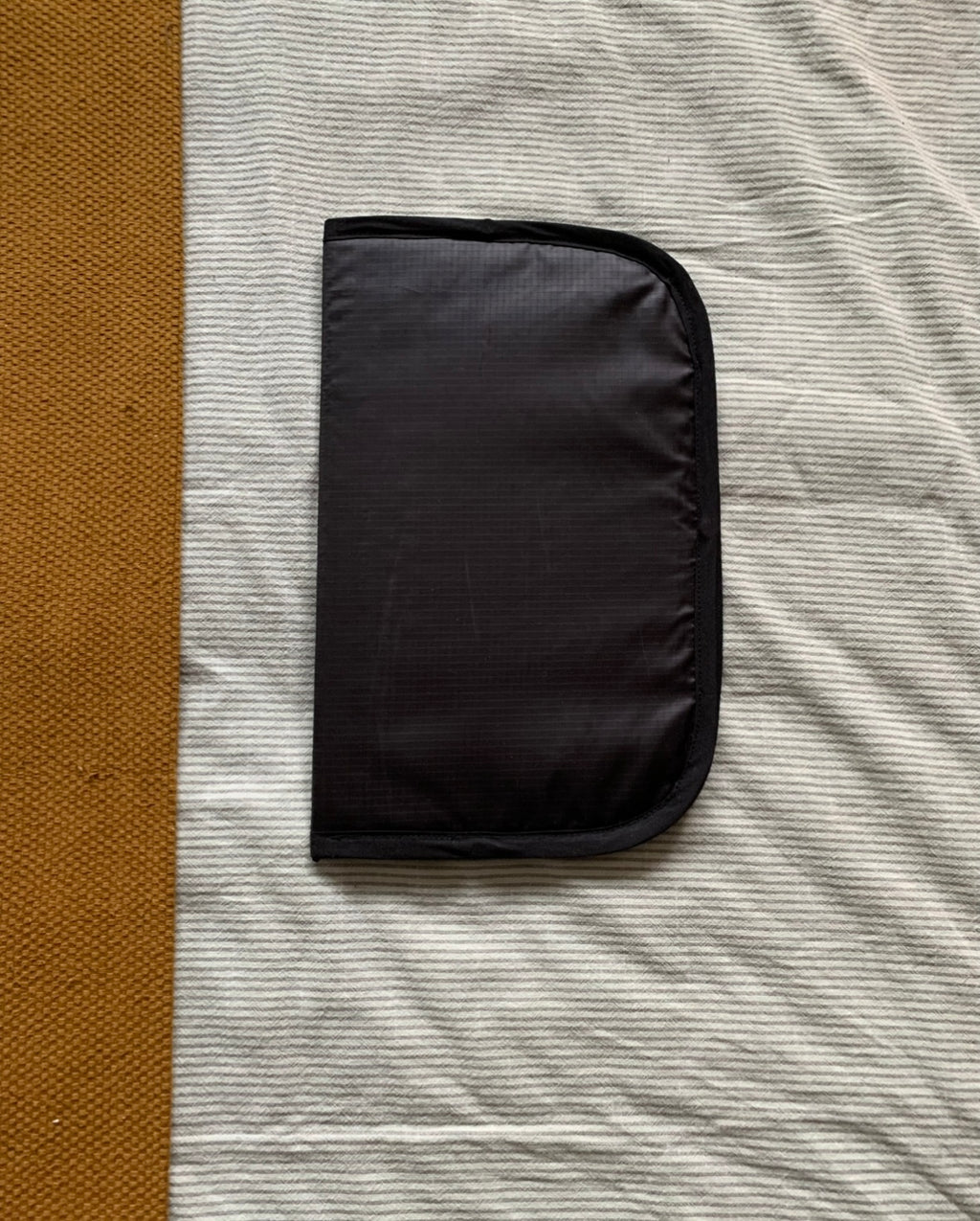 Universal Bunk Window Square