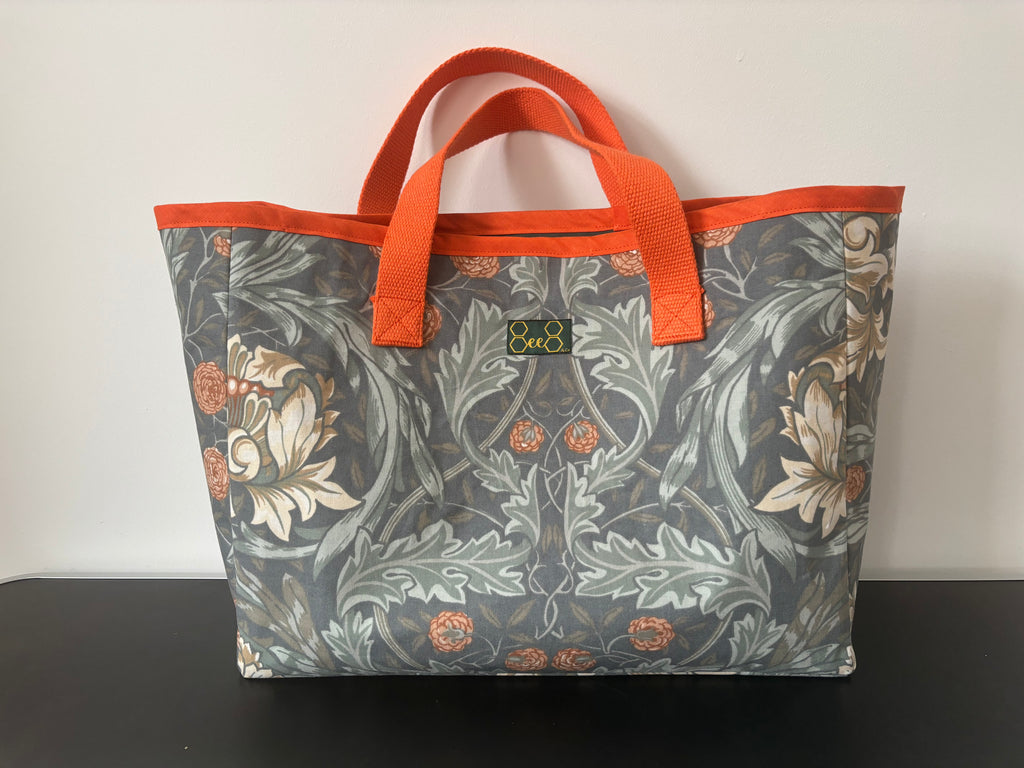 Heritage Square Tote Large