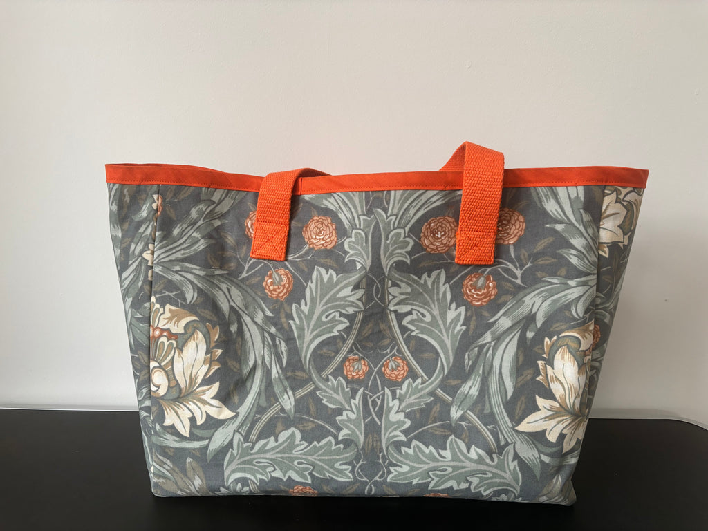 Heritage Square Tote Large