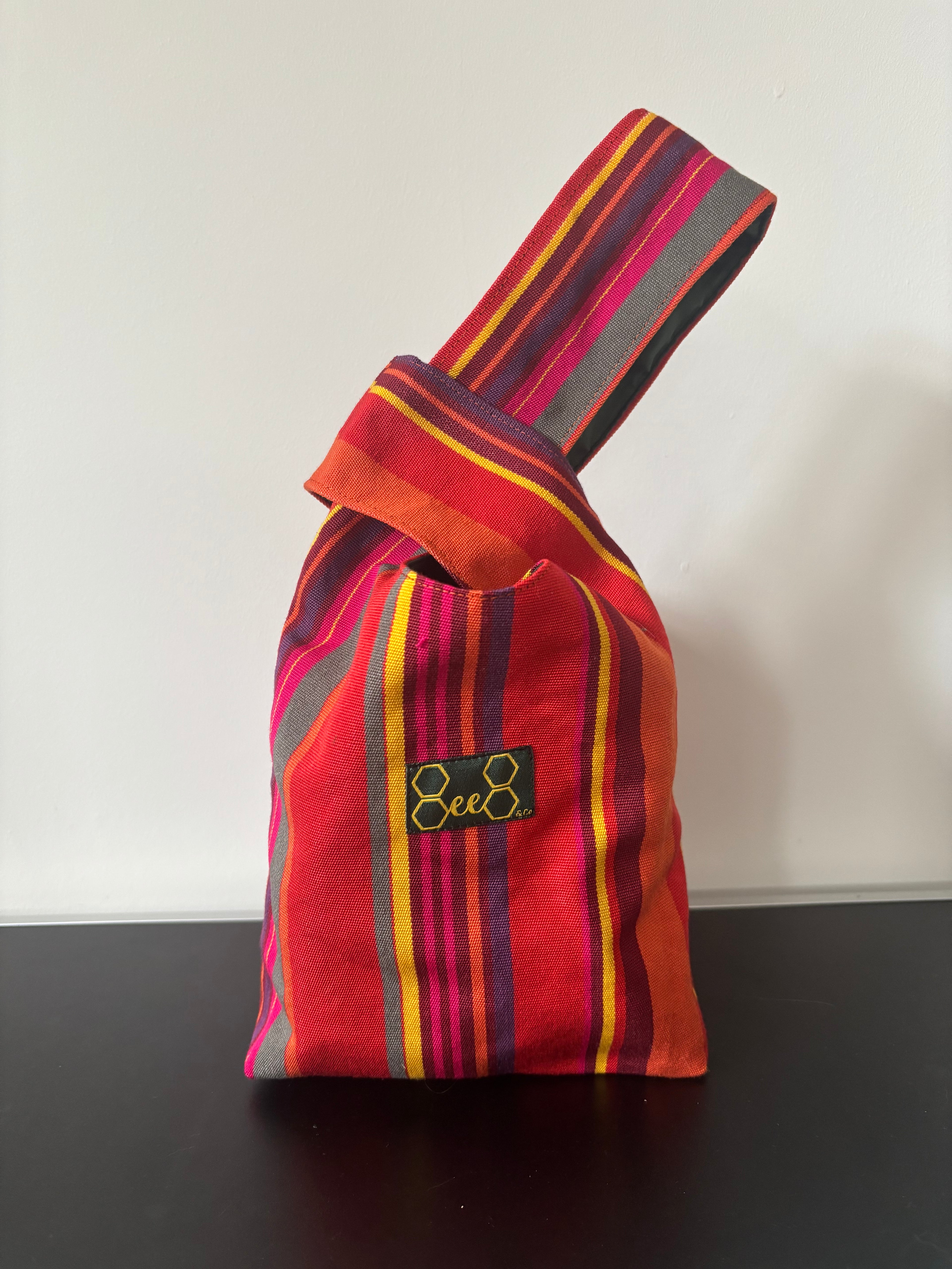 Knot BeeB Bag Medium