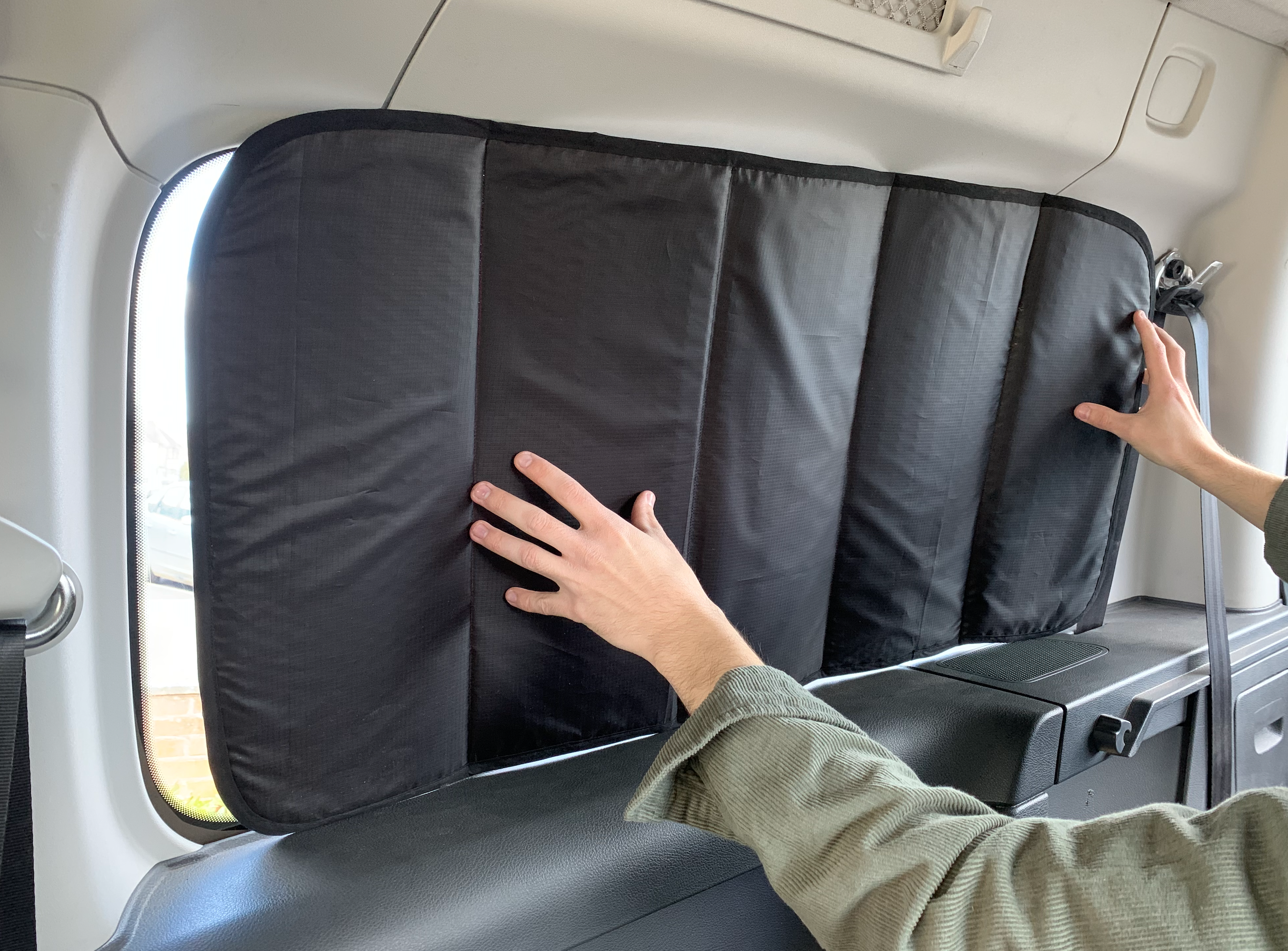 VW Caddy Maxi Life Long Side Window Single